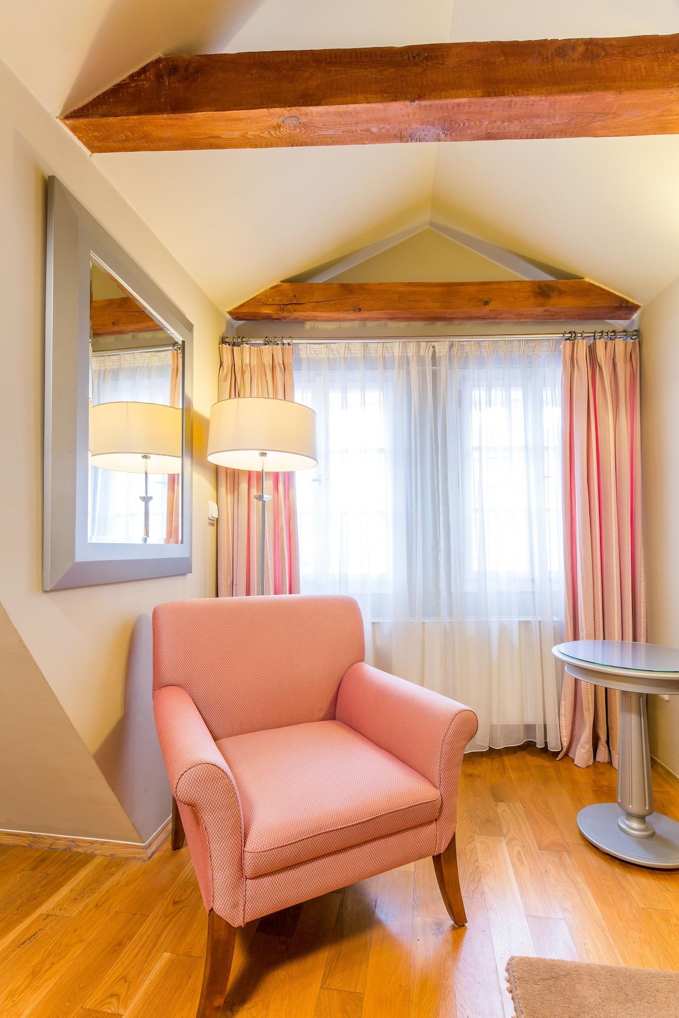 U Zlatého Kola Hotel 4*