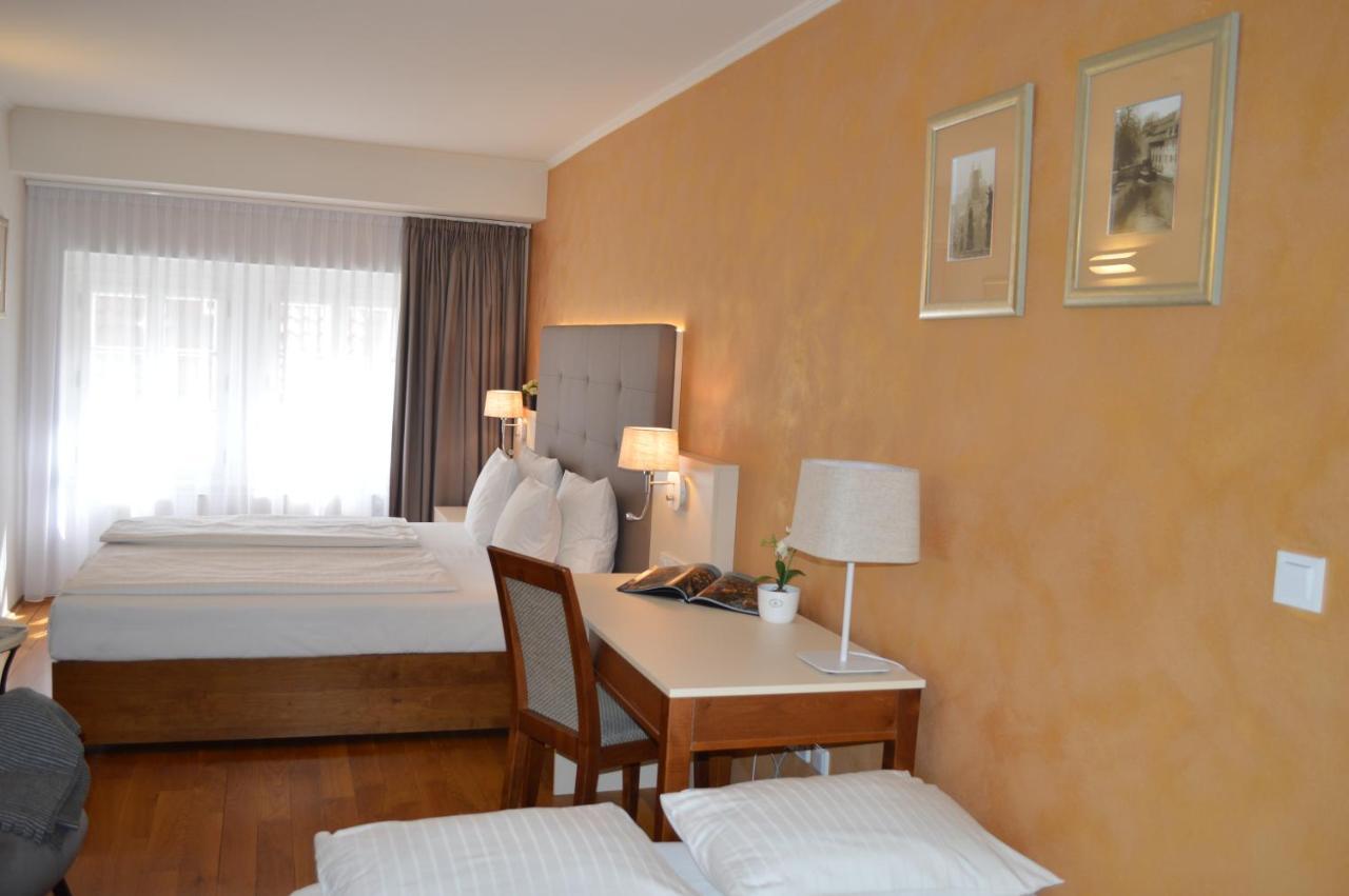 U Zlatého Kola Hotel 4*