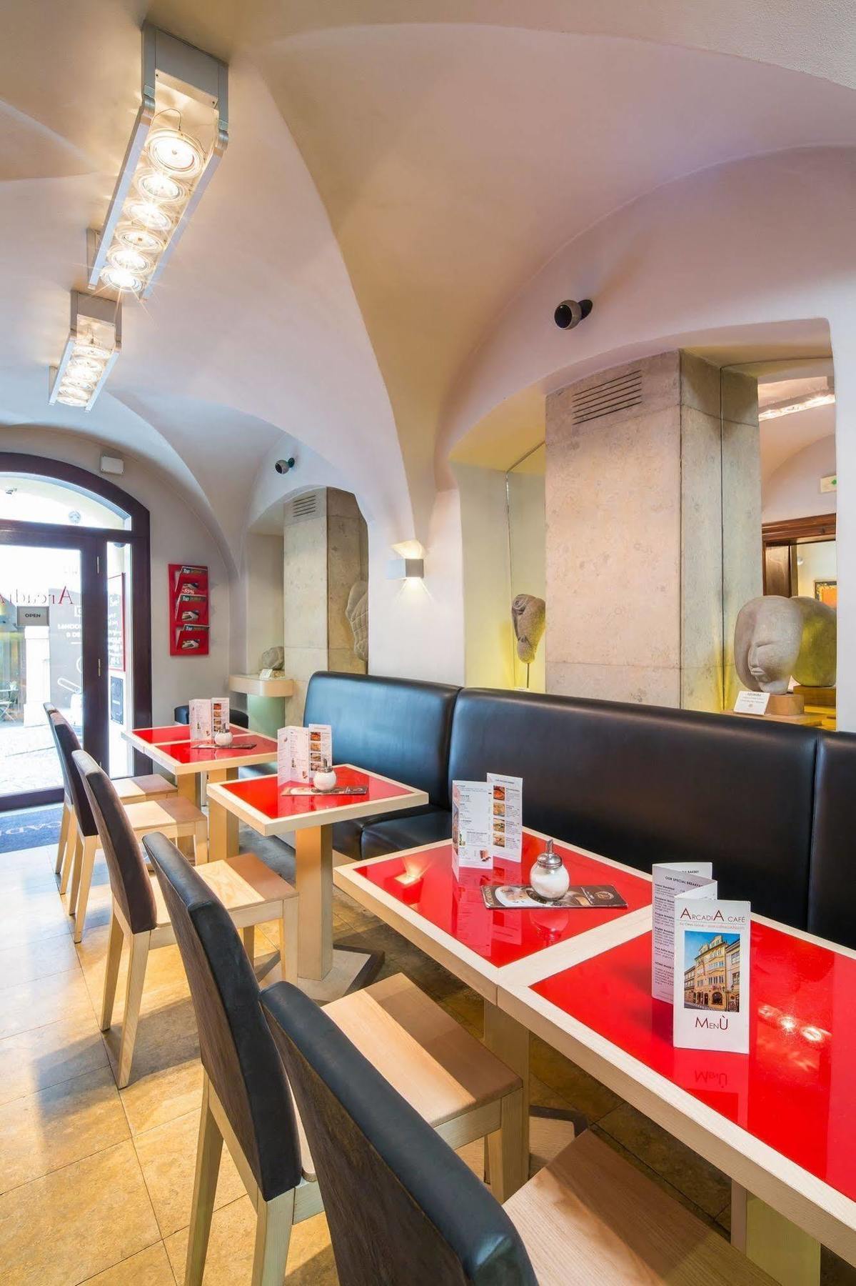 Hotel U Zlatého Kola 4*