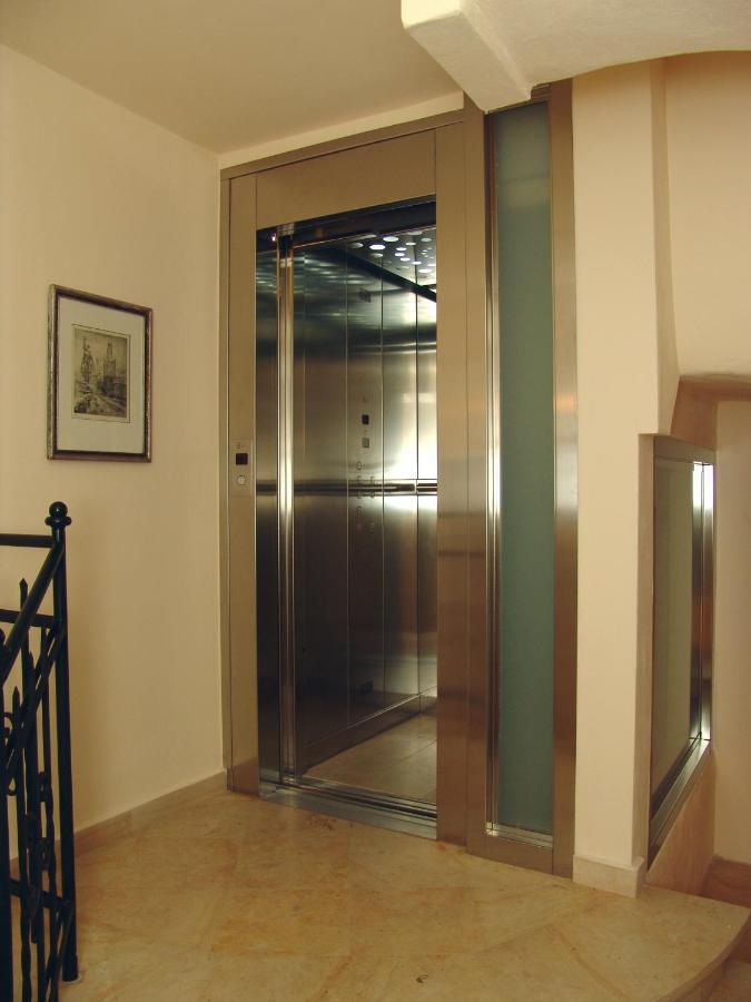 Hotel The Golden Wheel Prag